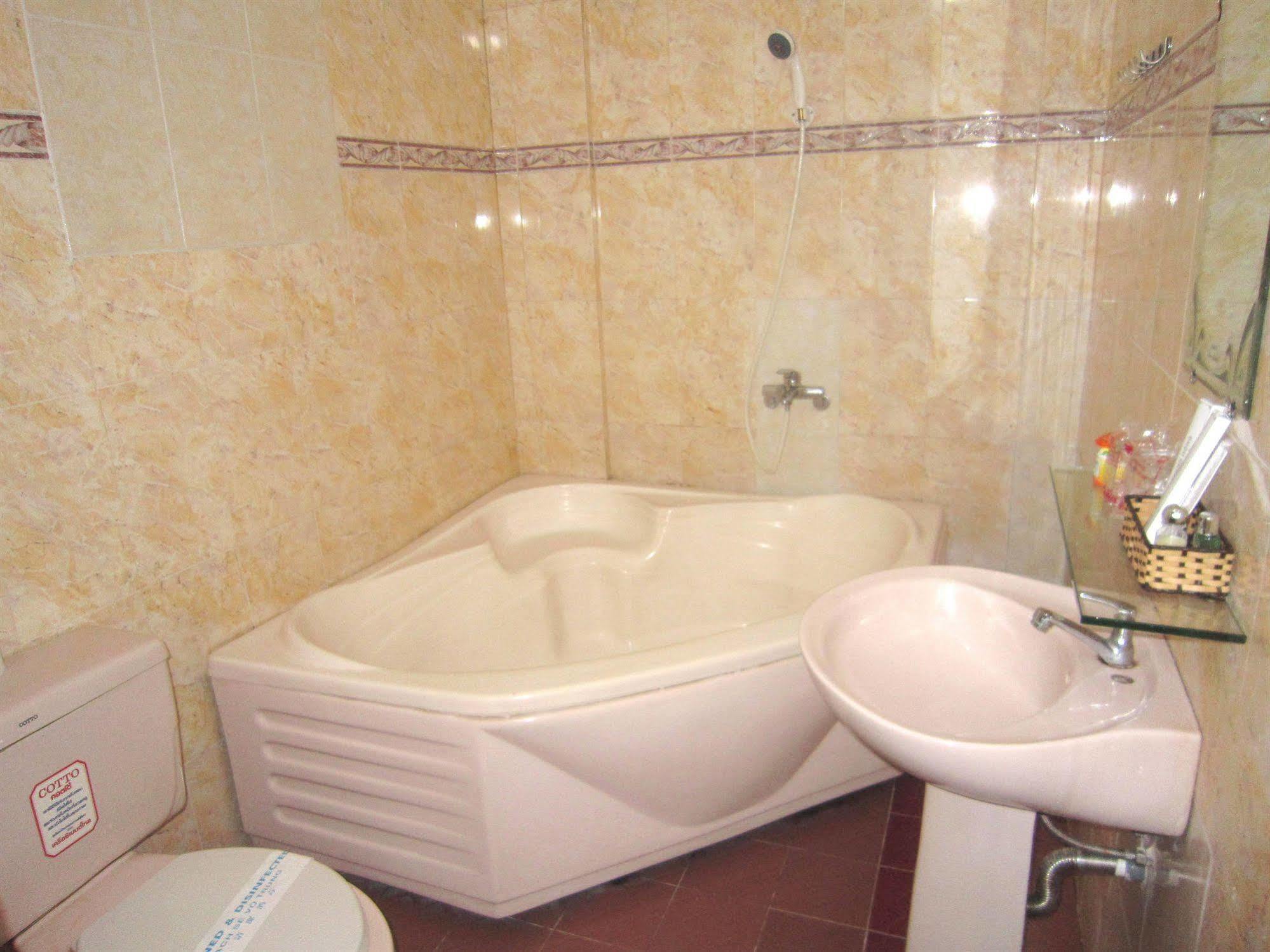 Thanh Hong Hotel Ho Chi Minh City Exterior photo